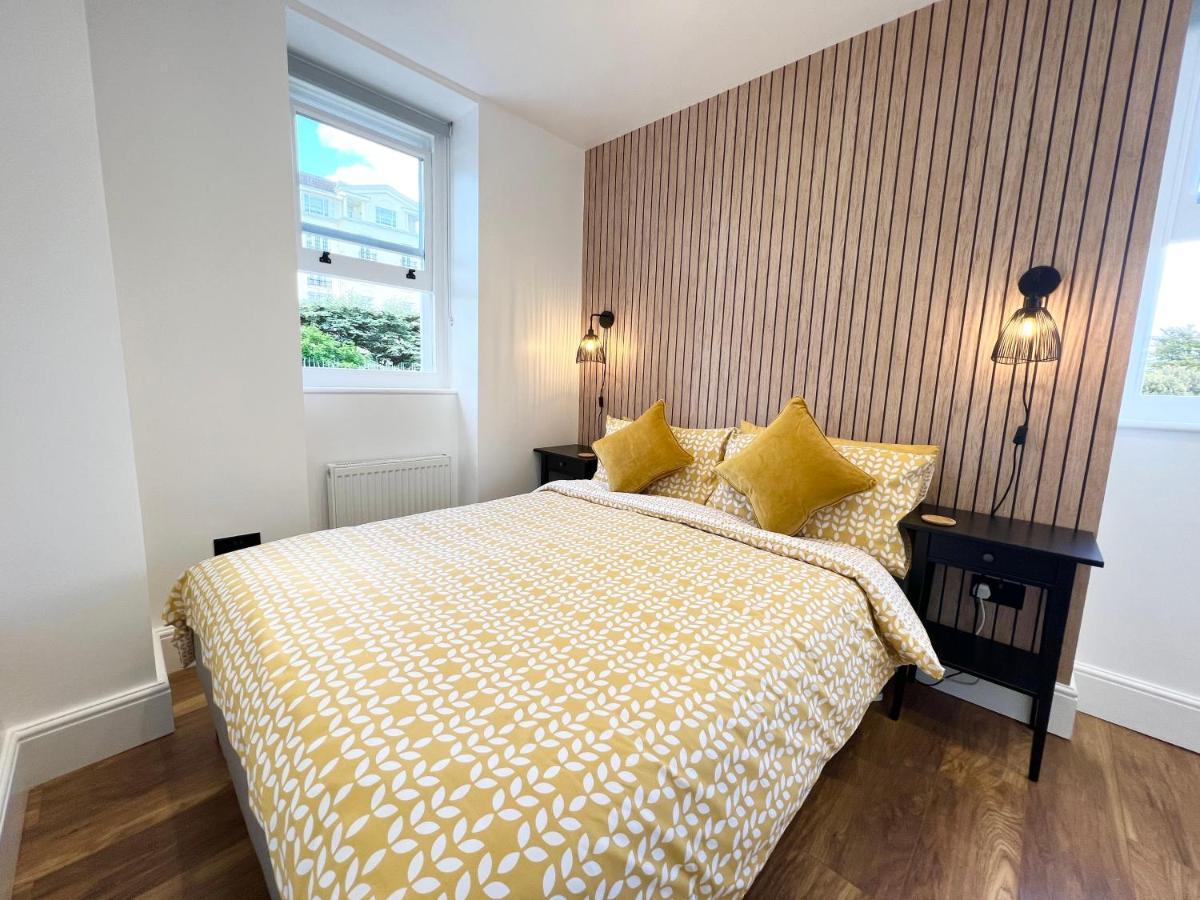 Lovely Apartment, One Minute From Bournemouth Beach And Town. Kültér fotó