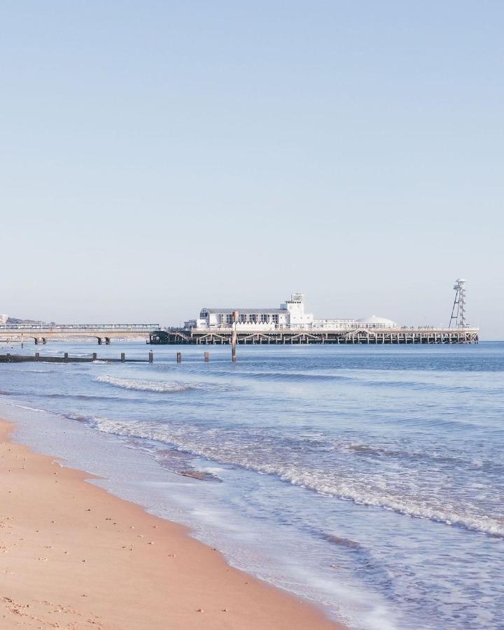 Lovely Apartment, One Minute From Bournemouth Beach And Town. Kültér fotó